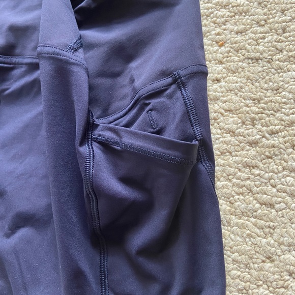 Lululemon skirt - Picture 3 of 4